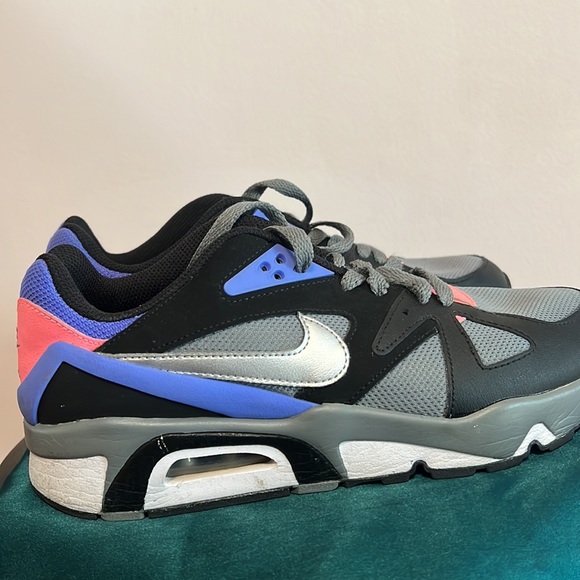 💫Girl's Nike Air Structure - Picture 5 of 7